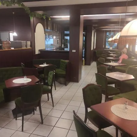 Rippchen-schmiede./restaurant Und Cafe Konukevi